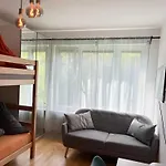 Gemuetliche Privatzimmer Mit Geteiltem Bad, Kueche Und Garten